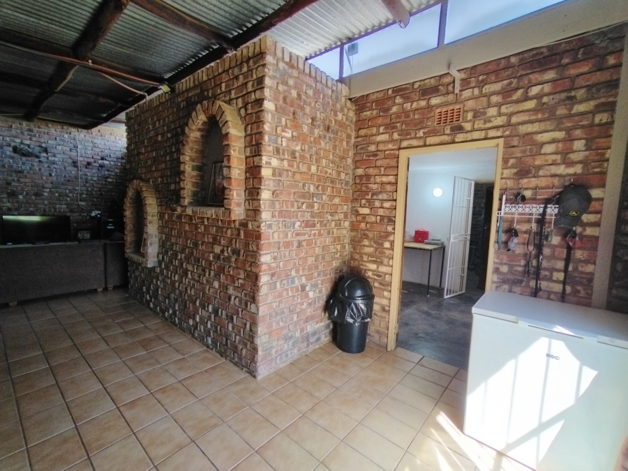 4 Bedroom Property for Sale in Christiana North West